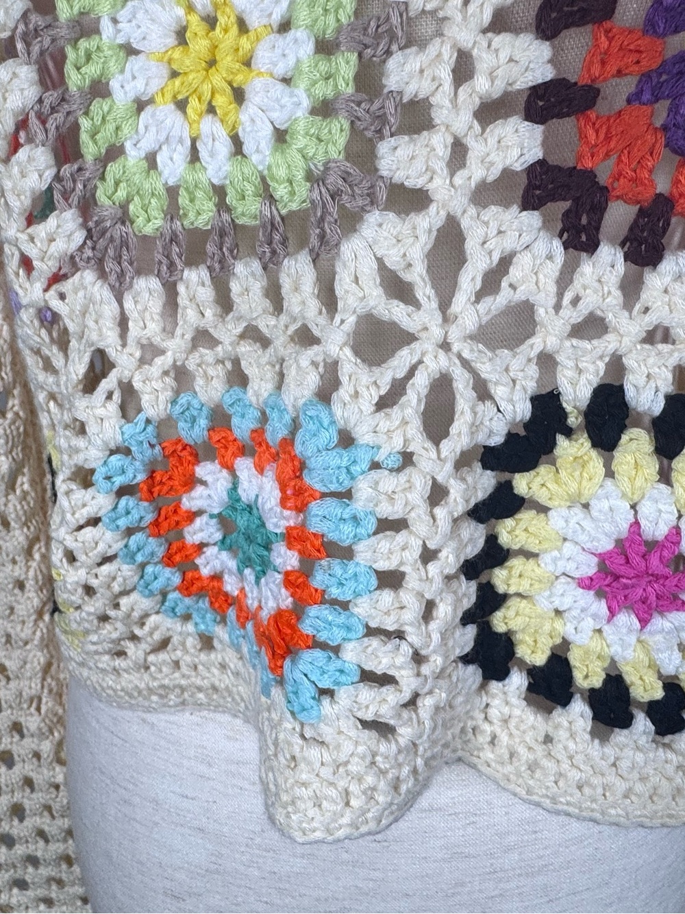 Luna Ivy Anthropologie Sz S Cream Granny Square Cropped Pullover Boho Sweater - Picture 3 of 11